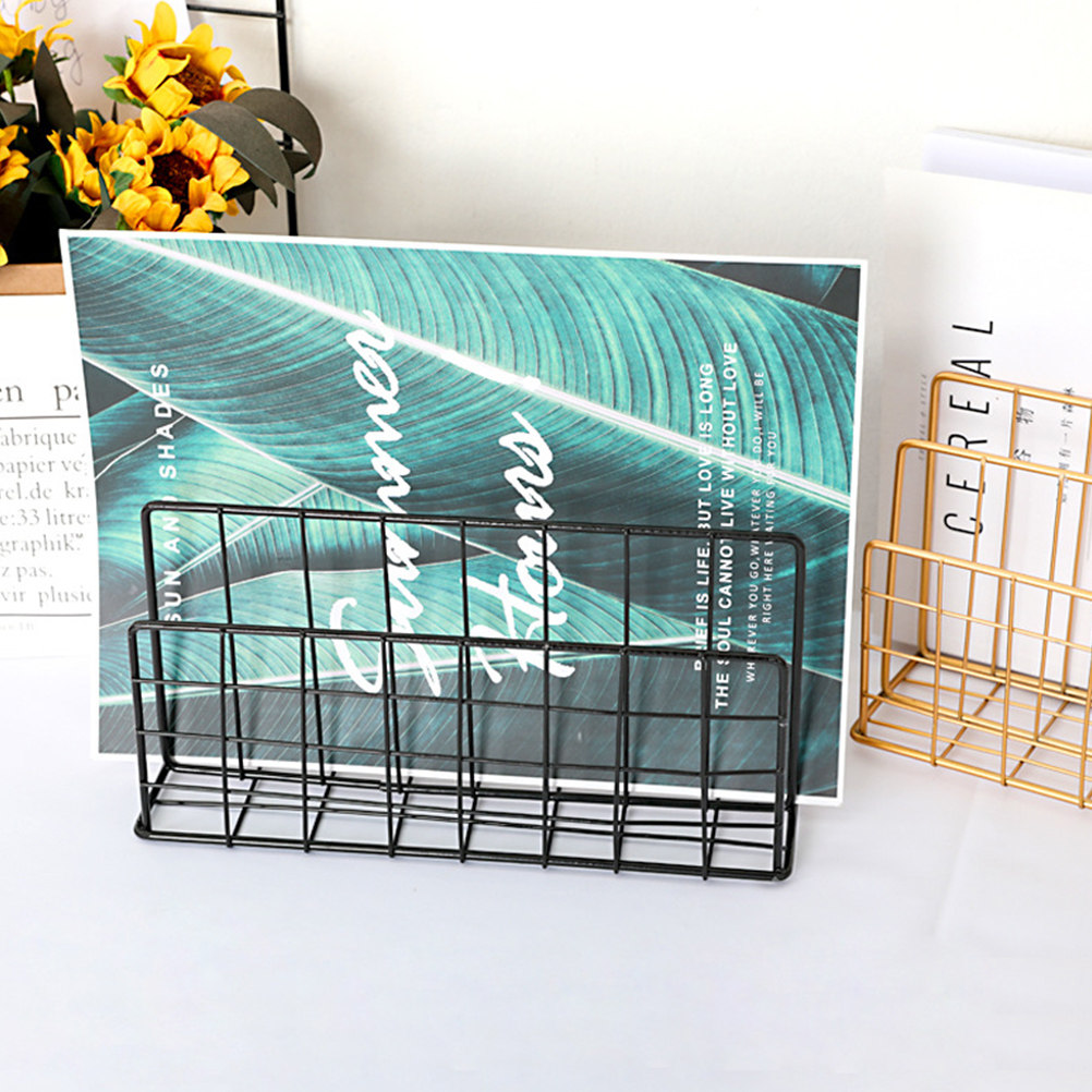 Magazine Holder Rack - ที่จัดระเบียบเอกสารบนโต๊ะทำงานแบบโลหะ ชั้นวาง 3 ช่องสำหรับจัดเก็บเอกสารในสำนักงาน ที่จัดเก็บนิตยสารและเอกสาร ชั้นวางเอกสารโลหะ